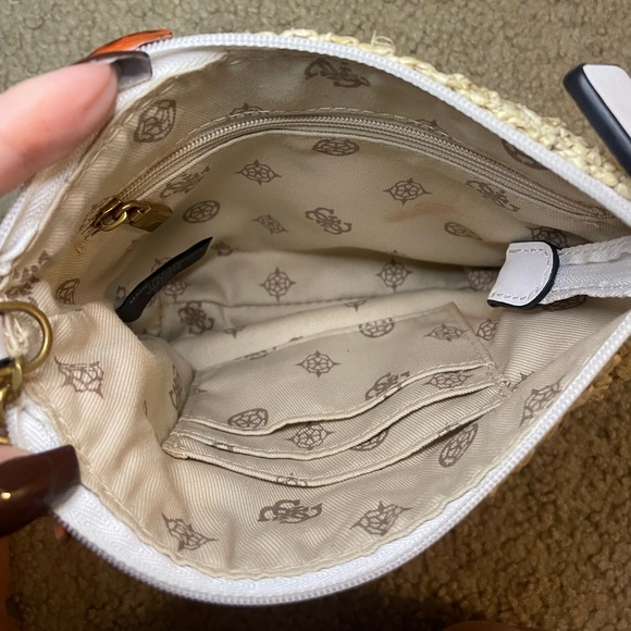 Guess Raffia Bag - Picture 5 of 5